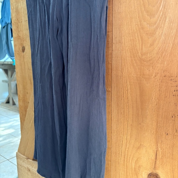 Navy blue jumpsuit with tie and cutout - Picture 4 of 7